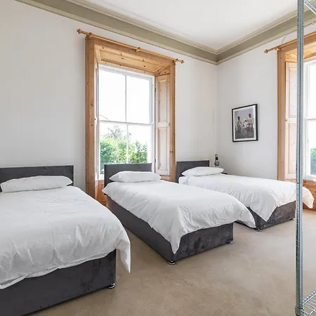 Casa de hóspedes Montebello House *