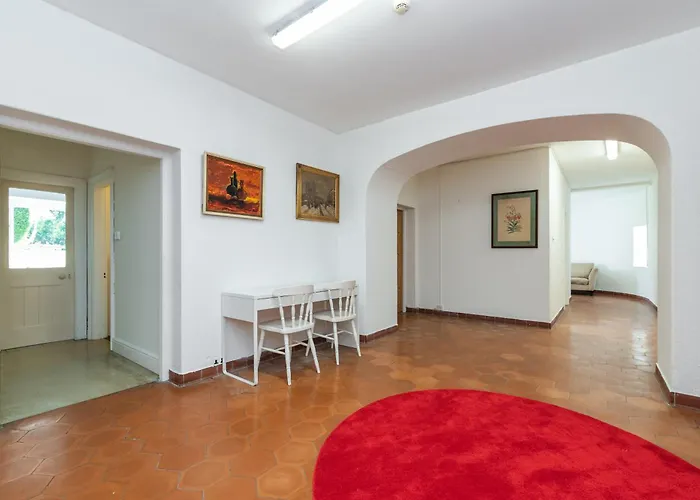 Montebello House Dublin