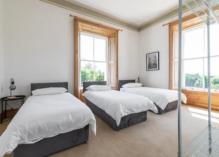 ゲストハウス Montebello House *