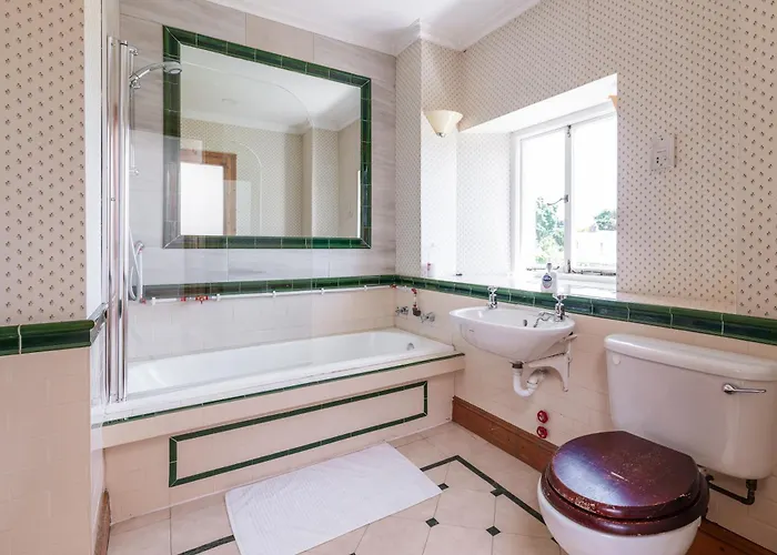 Montebello House ゲストハウス