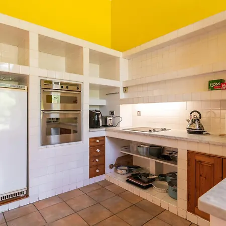 Montebello House Maison d'hôtes